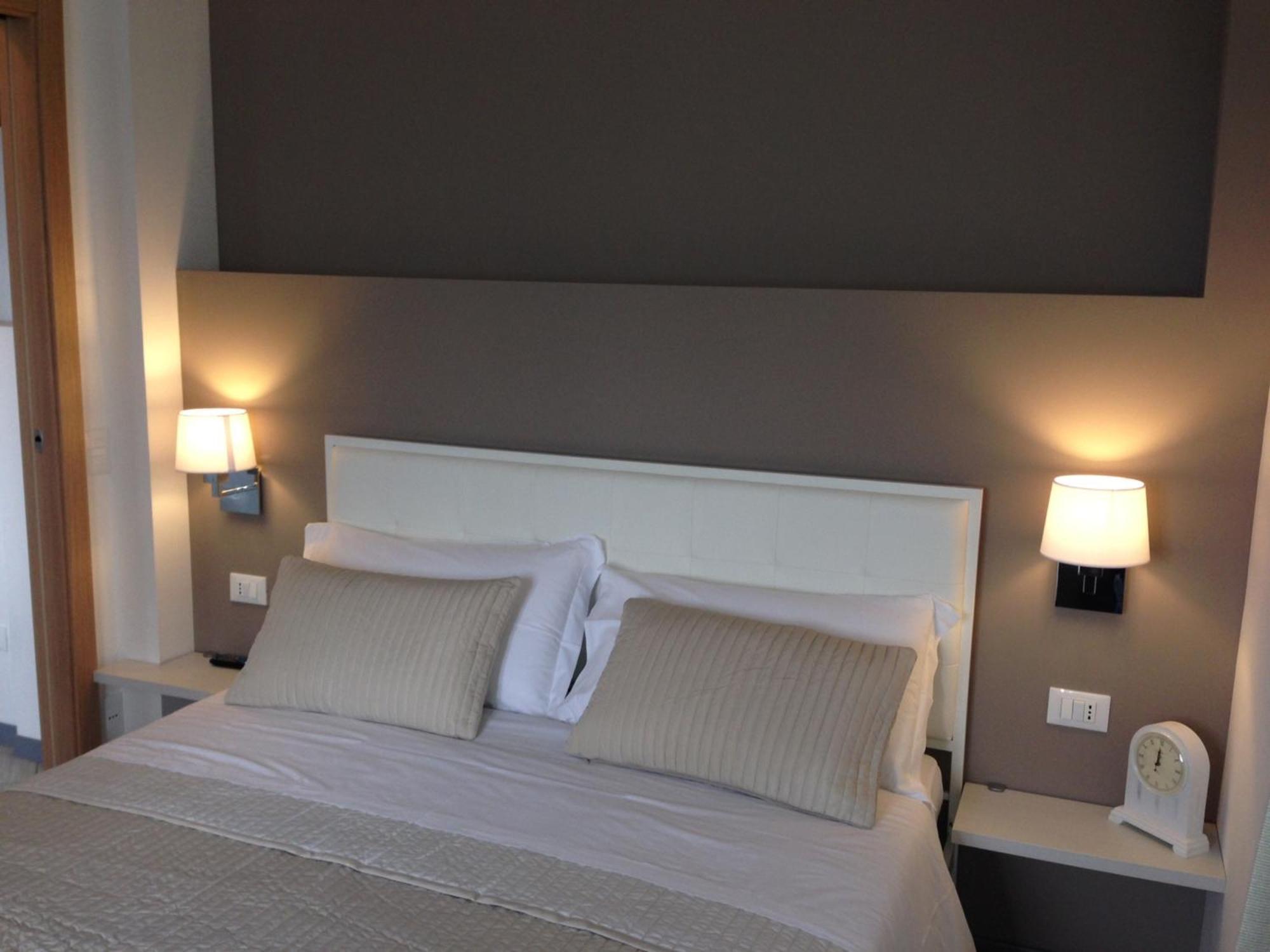Apartament Residenza Le Camelie Oggebio Zewnętrze zdjęcie
