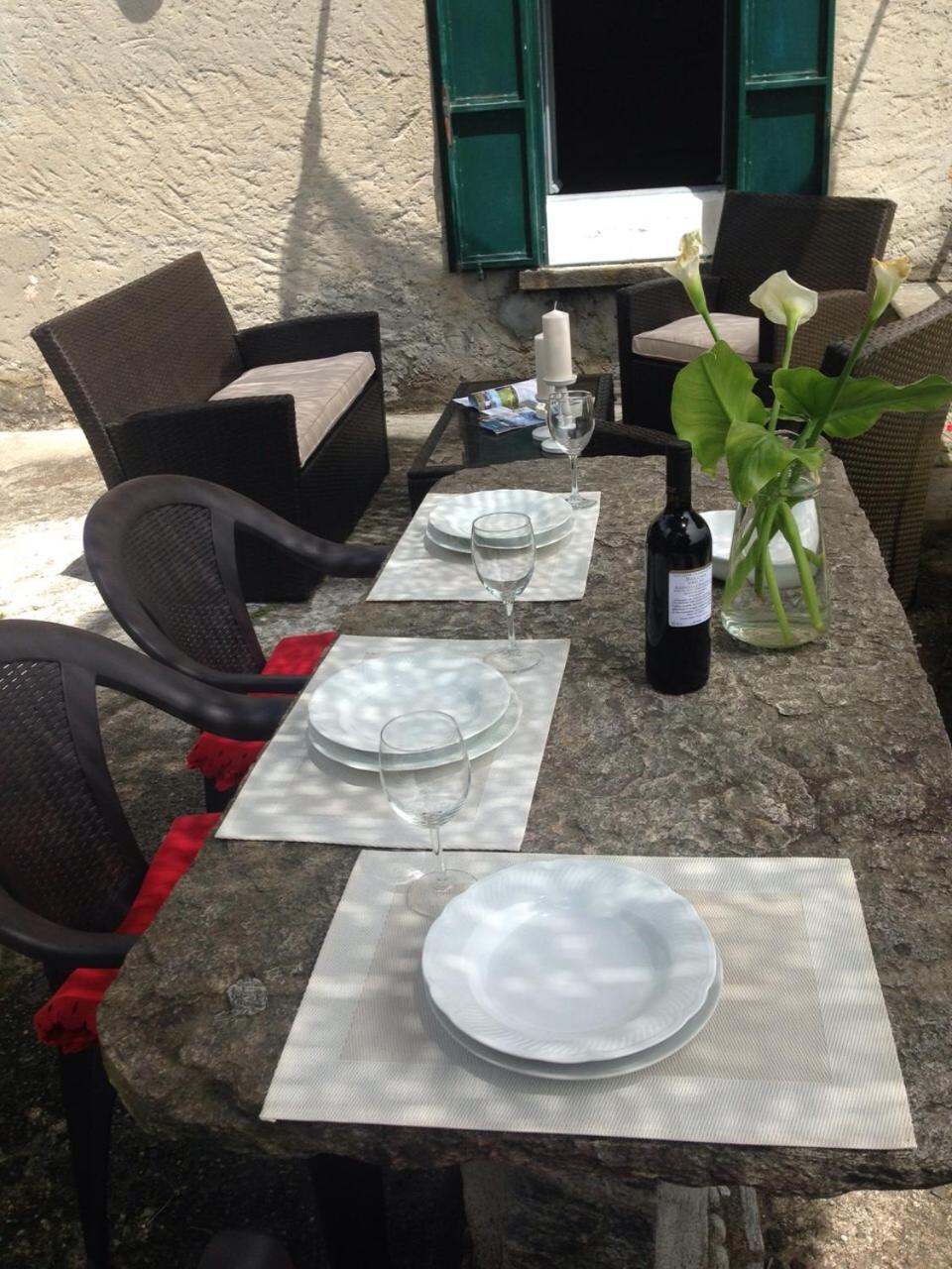 Apartament Residenza Le Camelie Oggebio Zewnętrze zdjęcie